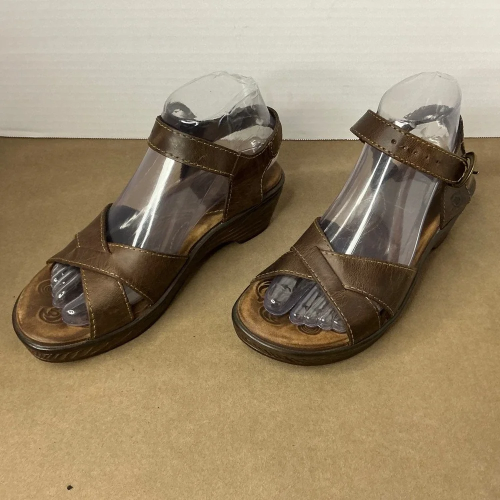Born Brown Leather Wedge Sandals Womens 6 Boho Y2K Strappy Buckle Comfort